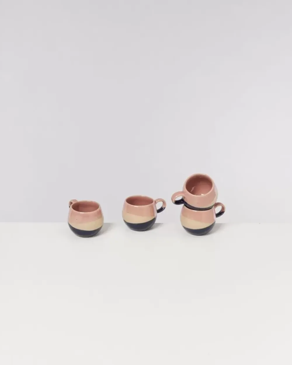 Motel a Miio Bica Espressotasse Pink Navy Cream