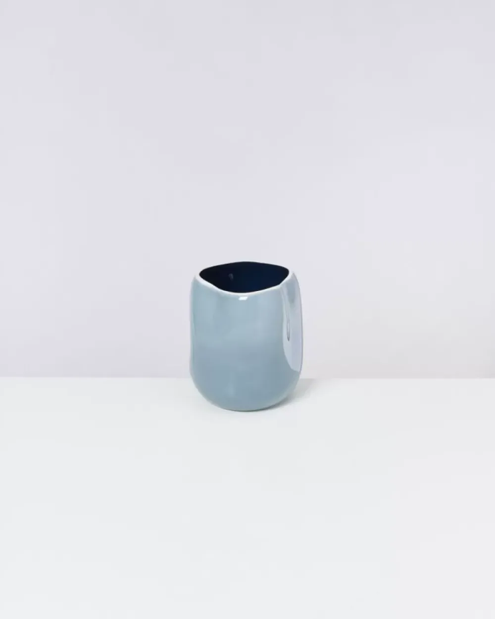 Motel a Miio Joao Vase M Graublau