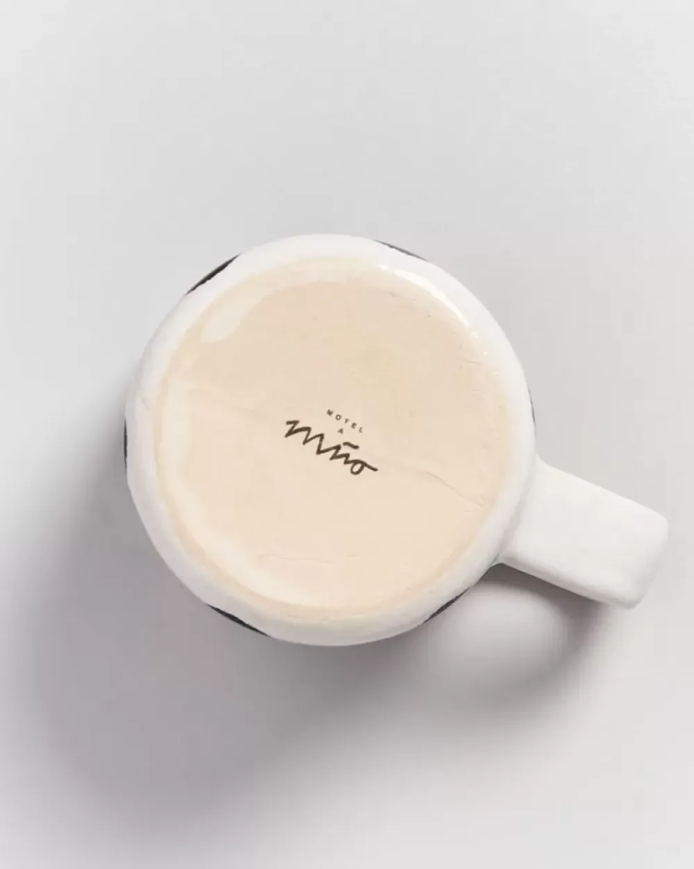 Motel a Miio Nodoa Tasse Schwarze Punkte