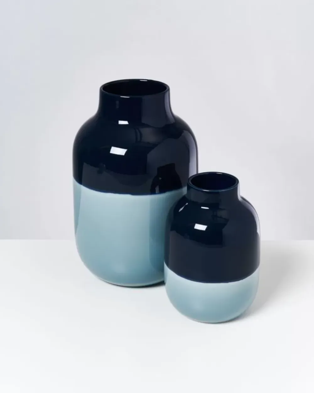 Motel a Miio Nuno Vase M Navy Hellblau